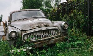 Turn Your Old Car into Quick Cash with Professional Scrap Car Removal Services